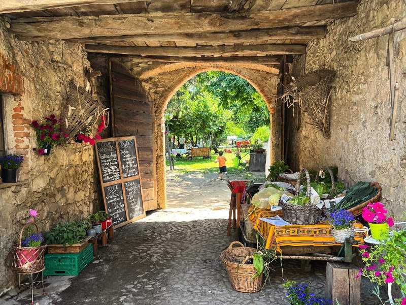 cascina nazè entrata