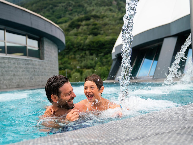 parco acquatico splash spa tamaro piscina esterna